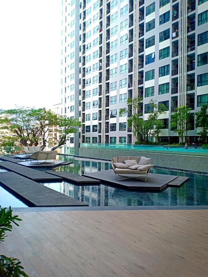 The Base Horizon Central Pattaya Eksteriør bilde
