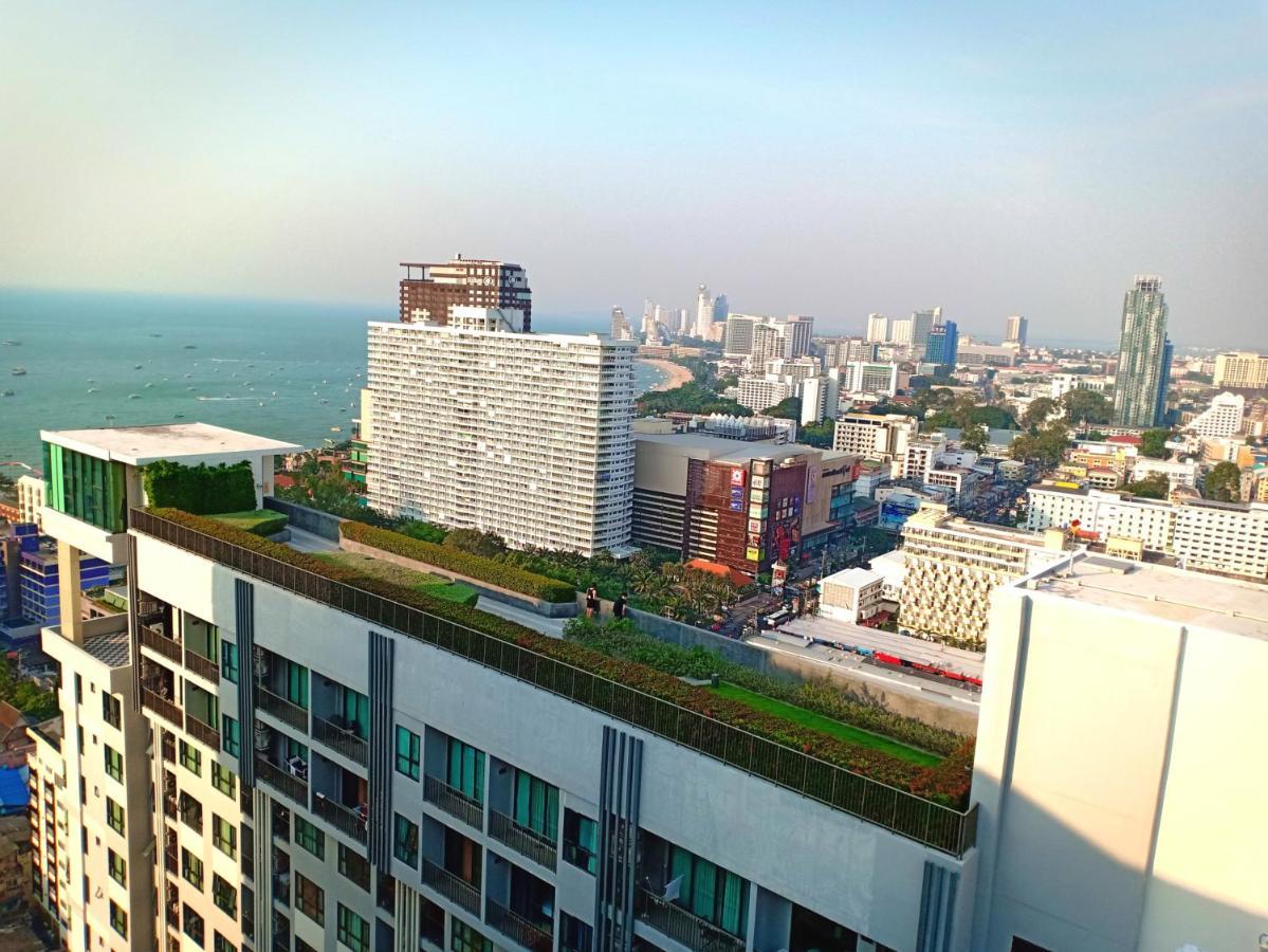 The Base Horizon Central Pattaya Eksteriør bilde